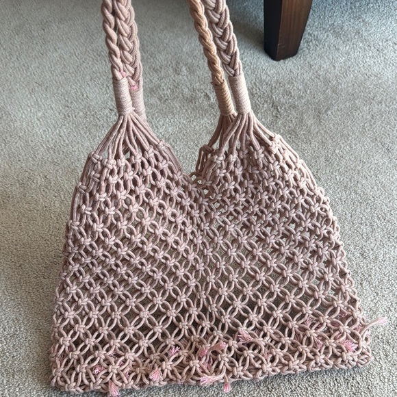Elegant Pink Woven Tote Bag - Picture 4 of 5